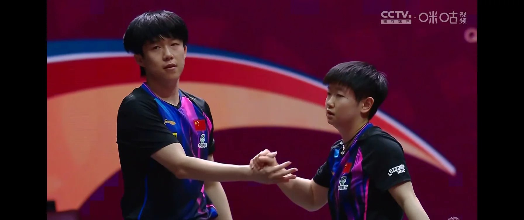 开云体育-科维托娃在利物浦比赛中持续失利，持续失利引发热议！-开云体育